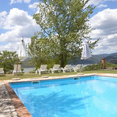 Poggio San Giacomo * Baschi